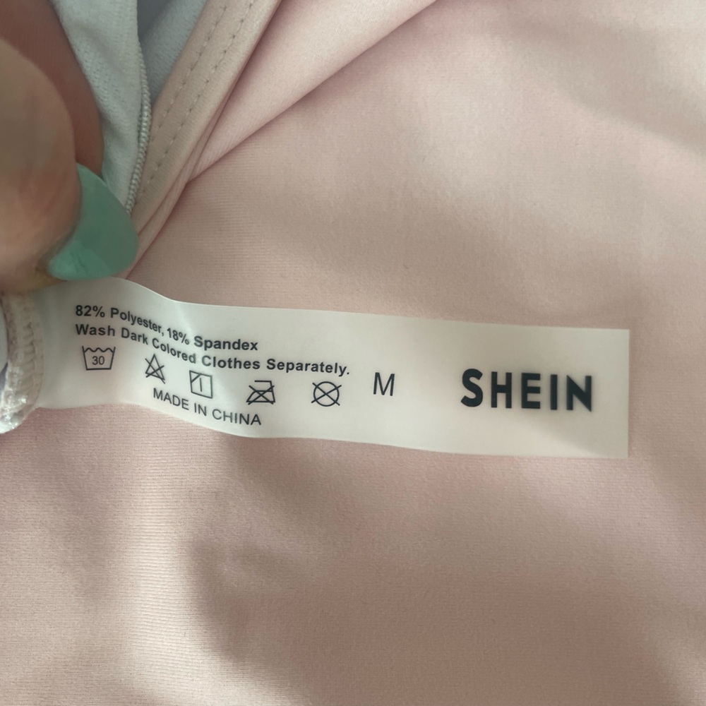 Swimsut & dress - Picture 5 of 15